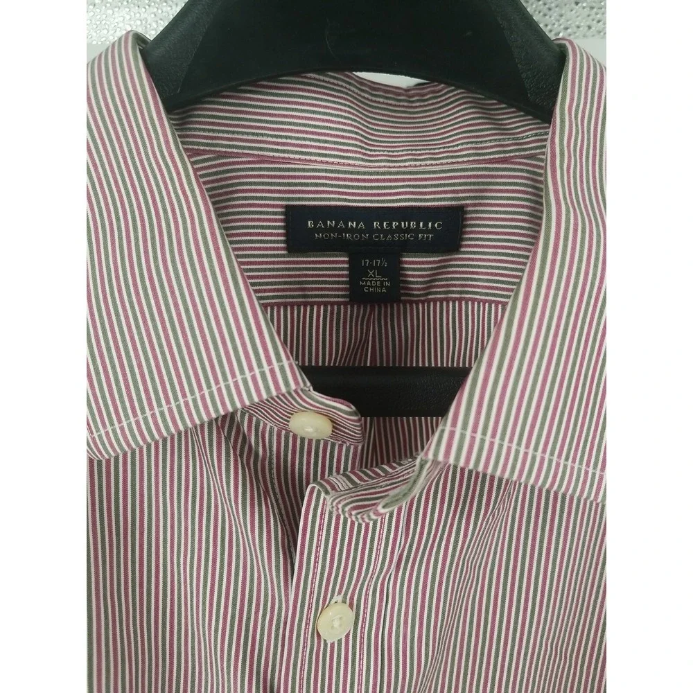 Banana Republic Mens‎ Dress Shirt Size XL 17-17.5 Red Striped Soft Classic Fit